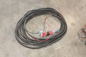 lot 488 image: 50 3-Phase 300V Pig Tail