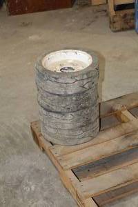 lot 511 image: Lot of (3) Sky Jack Lift Tires 12x4