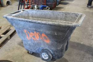 lot 520 image: Lot of (1) Debris Dump Cart
