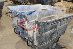 lot 524 image: Lot of (2) Debris Dump Cart