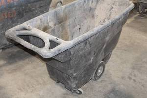 lot 538 image: Debris Dump Cart