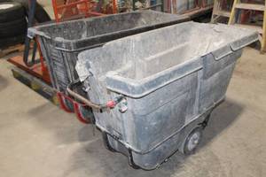 lot 534 image: Lot of (2) Rubbermaid Debris Dump Cart