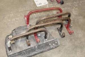 lot 550 image: Lot of (5) Dump Cart Handles