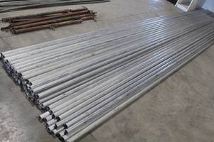 lot 382 image: Lot of (4) Aluminum Pipes 1911x1-34x38