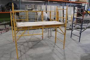 lot 399 image: Bakers Scaffold 73x29x69