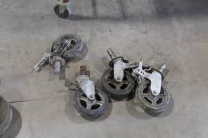 lot 415 image: Lot of (4) Scaffolding Tires