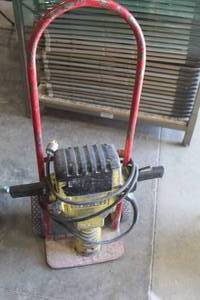 lot 442 image: Bosch Parts - Jackhammer w Cart
