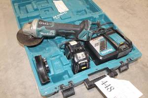 lot 448 image: Makita Cut-Off Tool with (2) Batteries, Charger, Case