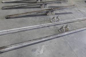 lot 573 image: 10 Wall Saw Track with (2) Nards, (2) Mounting Blocks