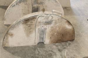 lot 579 image: 38 Wall Saw Guard