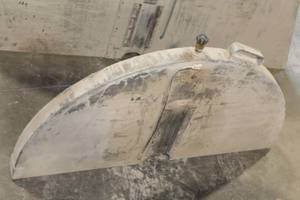 lot 580 image: 38 Wall Saw Guard