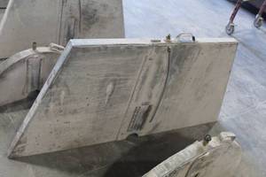 lot 581 image: 158 Wall Saw Guard