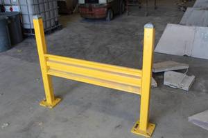 lot 596 image: Metal Safety Bollard