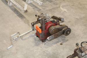 lot 306 image: Dimas Model 360 Cement Wall Saw