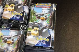 lot 11 image: Pokmeon V Battle Deck Melmetal V Resale Lot  7 Pokemon Battle Decks