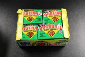 lot 24 image: 1989 Bowman Baseball Box  Find Ken Griffey Jr Rookie Cards