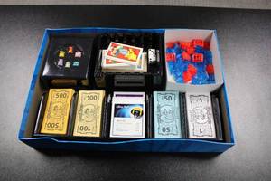 lot 34 image: Vintage 1999 Pokemon Monopoly See description