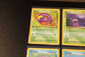 lot 48 image: 1999 Pokemon Fossil Lot  24 w 1 1st Edition