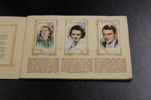 lot 59 image: Vintage 1934 Players Cigarettes An Album of Film Stars Second Series Complete Set in Album