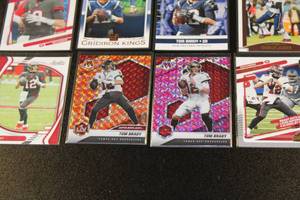 lot 72 image: Tom Brady Football Card Lot  20 Cards