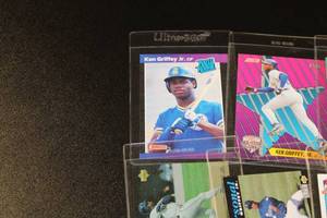 lot 99 image: Ken Griffey Jr. Baseball Card Lot  28 Different Cards w Rookie Card