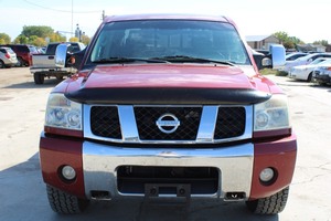 2004 Nissan Titan SE
