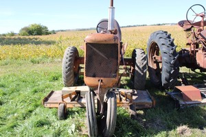 Farmall Tractor w Belly Mower
