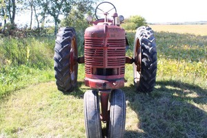 Farmall H Tractor