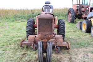 Allis Chalmers Tractor w Belly Mower