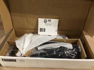 Delta Arvo Single Hole Single-Handle Bathroom Faucet in Chrome  Customer Returns See Terms on Auction