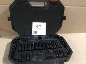 Husky 38 in. Drive 100-Position Universal SAE and Metric Mechanics Tool Set (60-Piece) Customer Returns See Terms on Auction