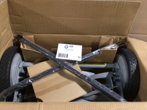 Great States 4-15-16 16 5  Blade Push Reel Mower  Customer Returns See Terms on Auction