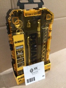DEWALT 14 in. and 38 in. Drive Socket Set (34-Piece) Customer Returns See Terms on Auction
