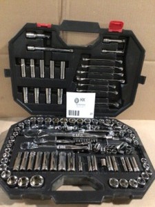 Husky Mechanics Tool Set (149-Piece) Customer Returns See Terms on Auction
