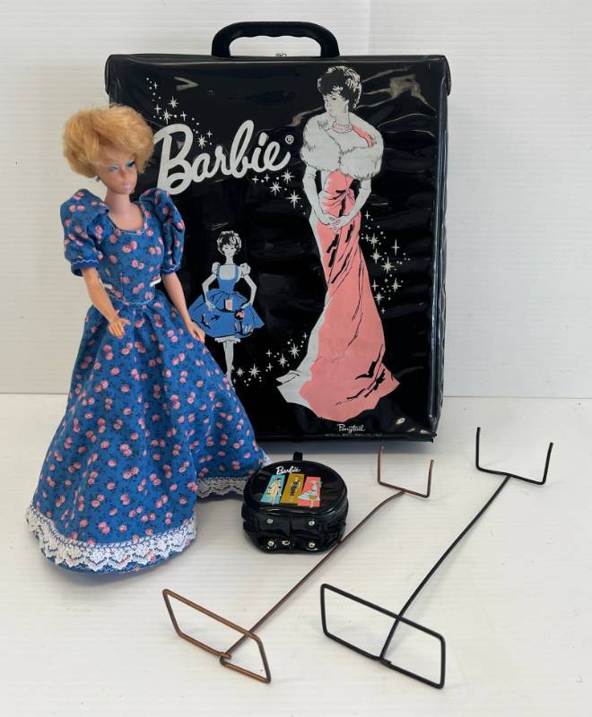 North St. Paul Auction Packed With Antiques And Collectibles Including