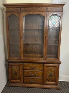 lot 9 image: Large Wooden And Glass Lighted Hutch 75 12T x 51W x 13 34D