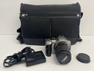 lot 98 image: Cannon DS6041 Eos Camera With Camera Bag -