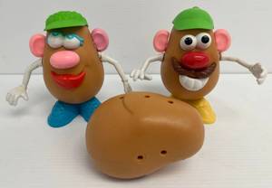 lot 102 image: Vintage Mr. & Mrs. Potato Heads (With Some Parts) -
