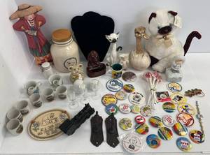 lot 119 image: Large Group Of Misc. Vintage Items