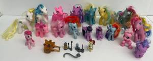 lot 156 image: Group Of Vintage My Little Ponies