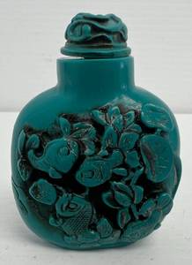 lot 207 image: Antique 3 China Palace Dynasty Turquoise Feng Shui Lucky Fish Snuff Bottle