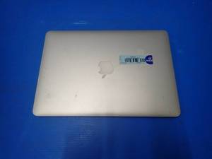 lot 48 image: Apple&nbspMacBookAir7,2 A1466 MQD32LLA &nbspINTEL(R) CORE(TM) I5-5350U CPU  1.80GHZ  8GB LPDDR3 SDRAM  251GB SSD  13 screen with 1440 x 900 resolution  No power cable  No battery