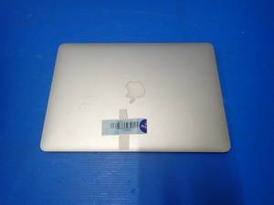 lot 50 image: Apple&nbspMacBookAir7,2 A1466 Z0UU1LLA &nbspINTEL(R) CORE(TM) I7-5650U CPU  2.20GHZ  8GB DDR3 RAM  251GB SSD  13 screen w 1440 x 900 resolution  Includes IOS  No Charger