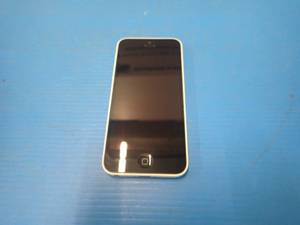 lot 76 image: Apple&nbspIphone 5c A1532  8GB of Storage  Verizon Carrier Locked  No charger