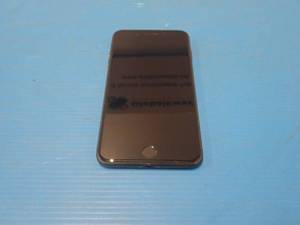 lot 83 image: Apple&nbspiPhone 8 Plus A1864  64GB of Storage  Verizon Carrier Unlocked  No Charger  tiny bright spot in middle of the screen