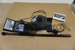 lot 51 image: Bounty Hunter Gold Digger Metal Detector