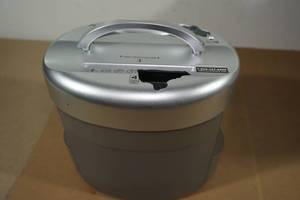 lot 177 image: Aurora Desktop Paper Shredder