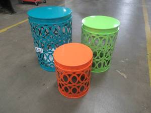 lot 575 image: Outdoor All-Weather Furniture Metal Decorative Tables, 12, 14, 16 - NEW