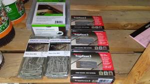 lot 91 image: Fasteners