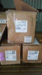 lot 100 image: Newell Posts